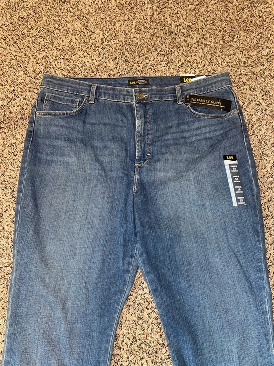 Lee Relaxed High Rise Slimming Straight Leg Blue Jeans Plus Size 18 | NWT - Picture 2 of 9
